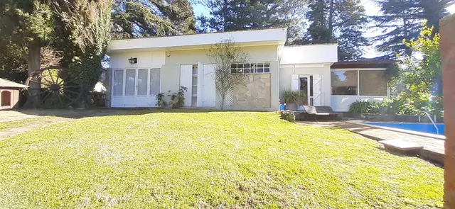Casa de 4 ambientes en venta en SIERRA DE LOS PADRES