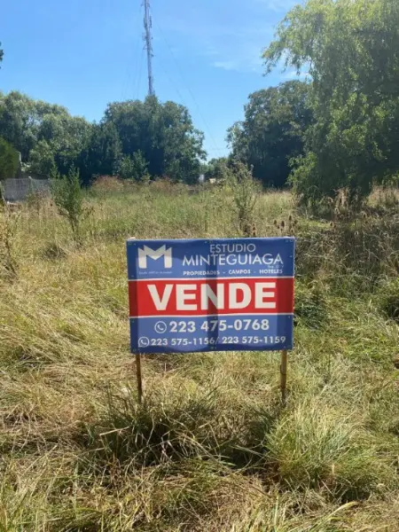 Terreno de 3 ambientes en venta en ESTACION CAMET