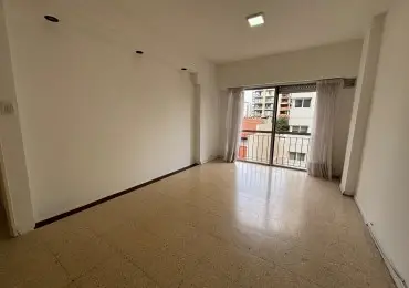 Departamento de 3 ambientes en alquiler en Centro