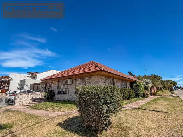 Casa de 3 ambientes en venta en FARO NORTE