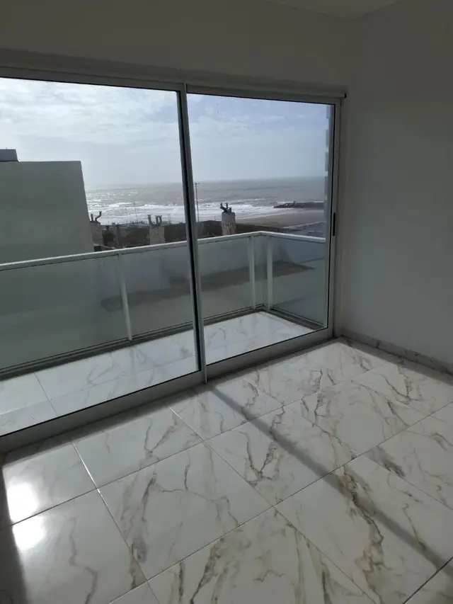 Departamento de 2 ambientes en venta en PARQUE LURO