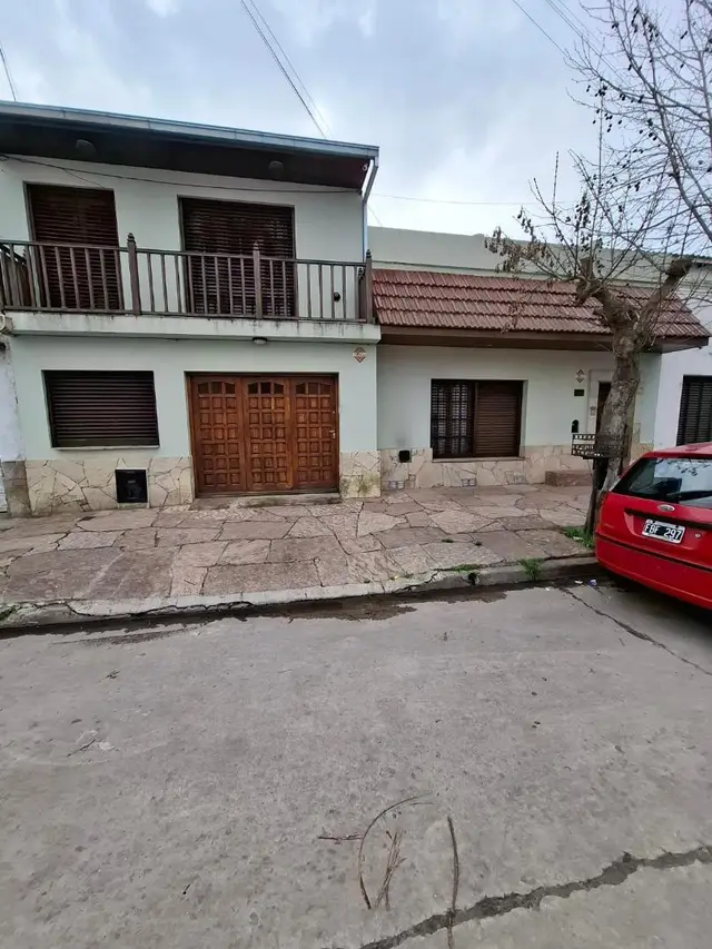 Casa de 4 ambientes en venta en DON BOSCO
