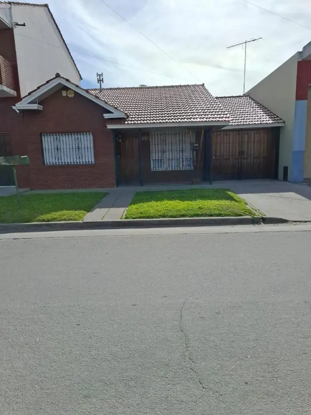 Casa de 3 ambientes en venta en CORONEL DORREGO