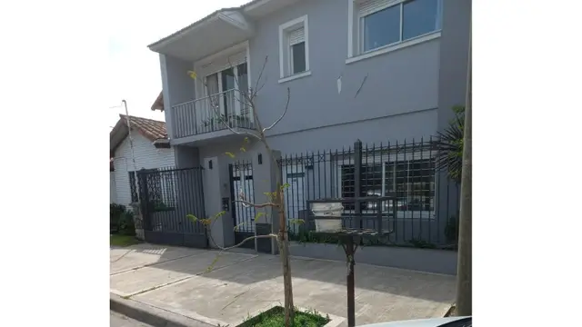 Casa de 5 ambientes en venta en PRIMERA JUNTA