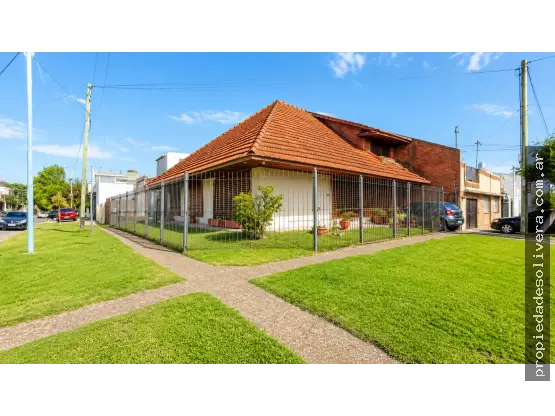 Casa de 4 ambientes en venta en CORONEL DORREGO