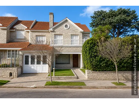 Casa de 7 ambientes en venta en LOMAS DE STELLA MARIS