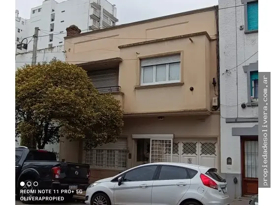 Casa de 6 ambientes en venta en LA PERLA