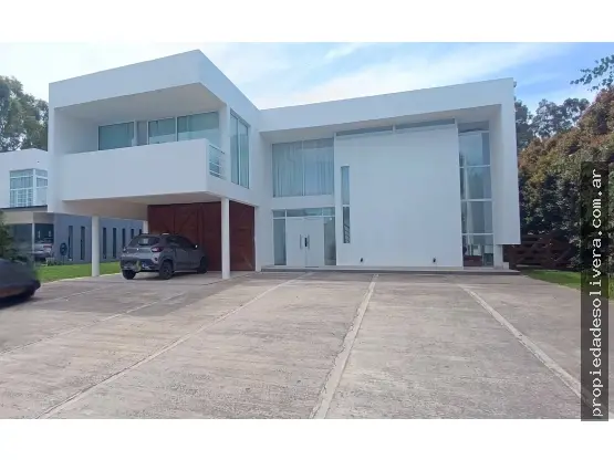 Casa de 5 ambientes en venta en Mar del Plata