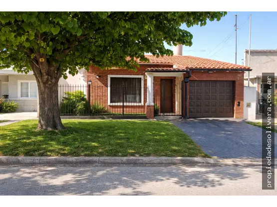 Casa de 4 ambientes en venta en MALVINAS ARGENTINAS