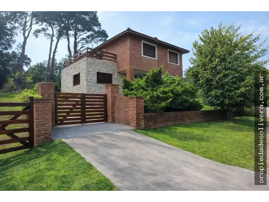 Casa de 3 ambientes en venta en SIERRA DE LOS PADRES