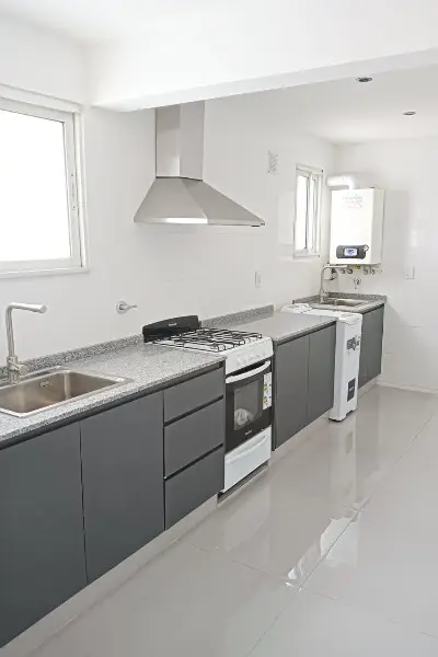 Departamento de 4 ambientes en venta en LA PERLA