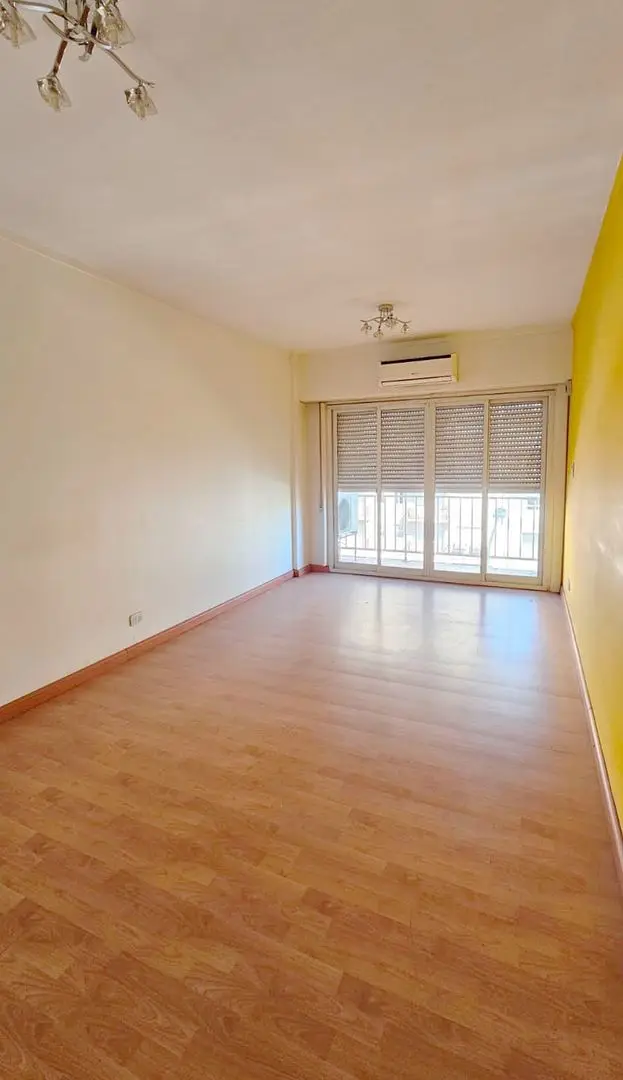 Departamento de 3 ambientes en venta en LA PERLA