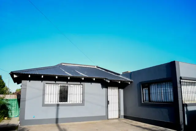 Casa de 2 ambientes en venta en LOS ACANTILADOS