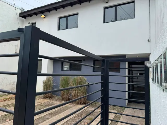 PH de 2 ambientes en venta en ESTACION NORTE