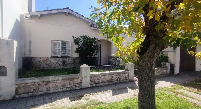 Casa de 3 ambientes en venta en PERALTA RAMOS OESTE