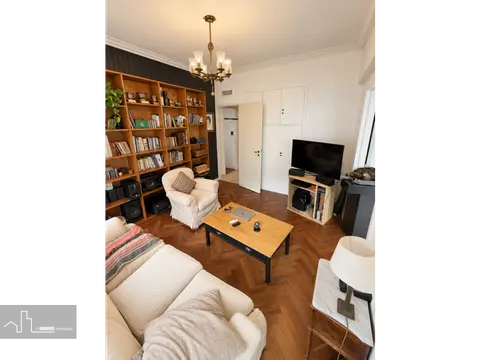 Departamento de 4 ambientes en venta en Área Centro