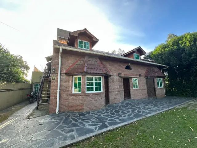 Casa de 7 ambientes en venta en Chapalmalal