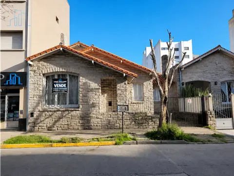 Casa de 3 ambientes en venta en Güemes