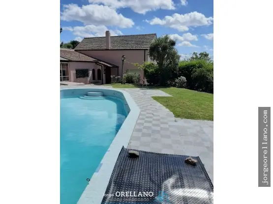 Departamento de 4 ambientes en venta en Sierra de los Padres