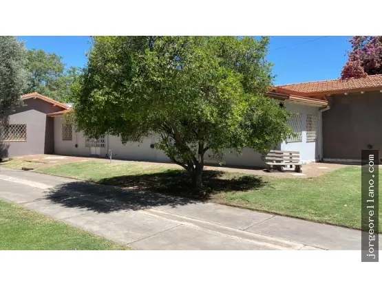 Casa de 4 ambientes en venta en Centro