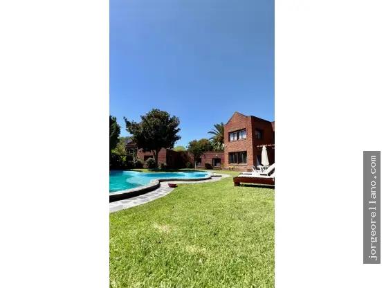 Casa de 4 ambientes en alquiler en PLAYA GRANDE
