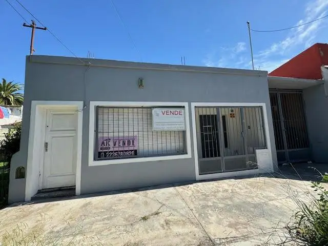 Casa de 3 ambientes en venta en LAS AVENIDAS