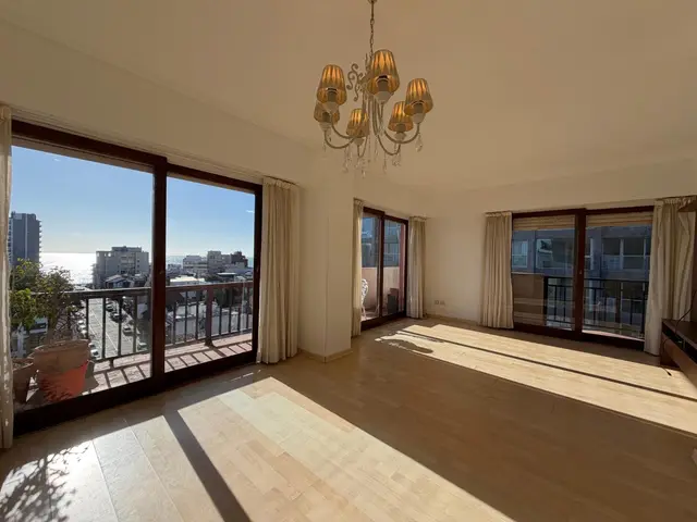 Departamento de 4 ambientes en venta en LA PERLA