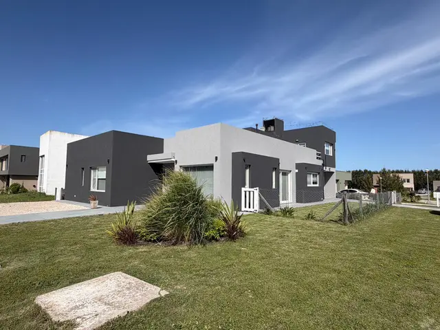 Casa de 4 ambientes en venta en Mar del Plata