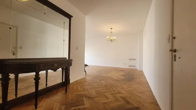 Departamento de 4 ambientes en venta en Centro