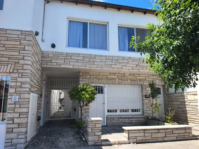 PH de 3 ambientes en venta en SANTA MONICA