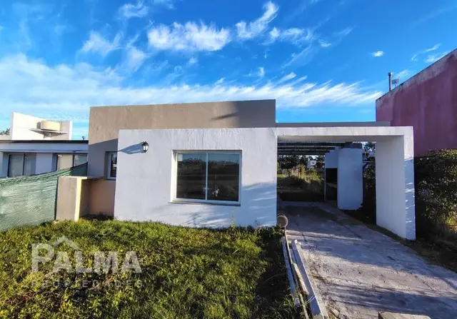 Casa de 3 ambientes en venta en PLAYA LOS LOBOS