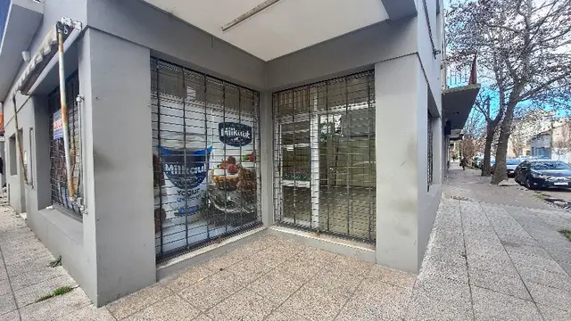 Local de 2 ambientes en alquiler en SAN JUAN