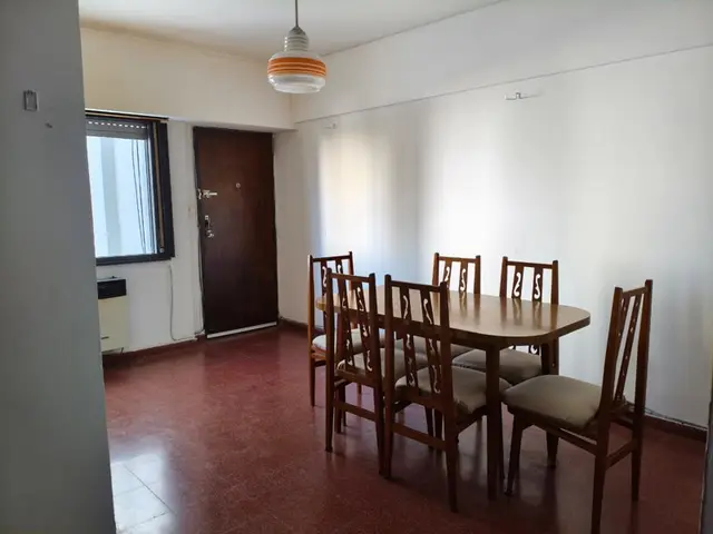Departamento de 2 ambientes en alquiler en Área Centro