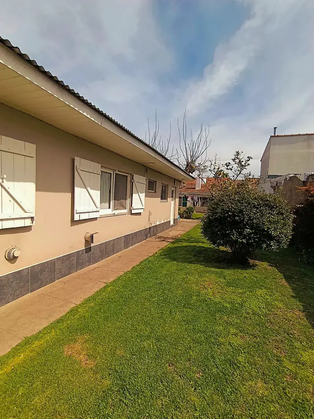 Casa de 3 ambientes en venta en VILLA LOURDES