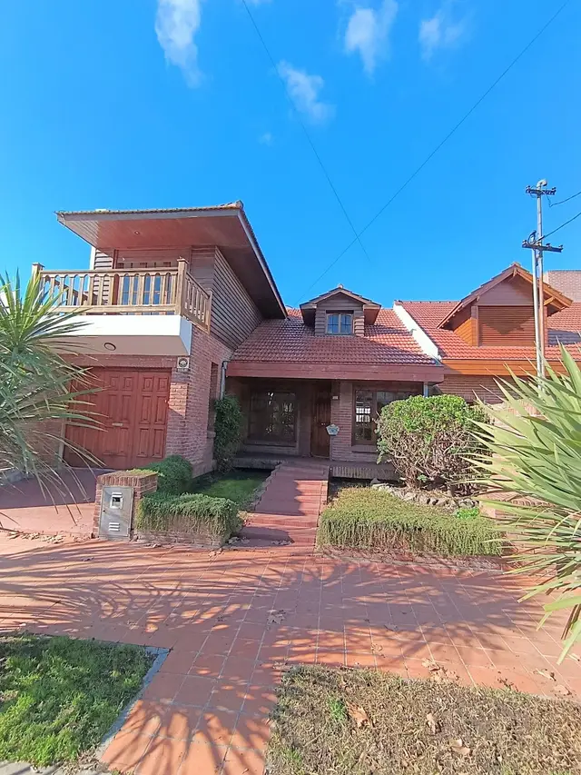 Casa de 4 ambientes en venta en PLAZA PERALTA RAMOS