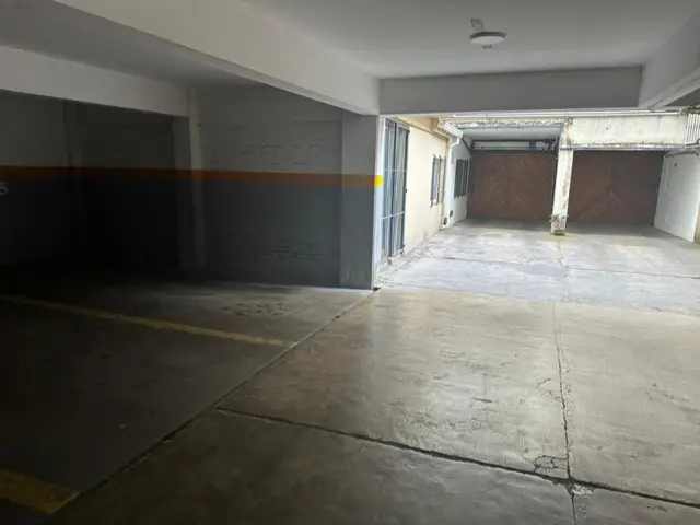 Cochera en venta en LA PERLA