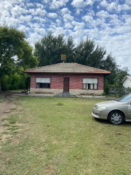 Casa de 3 ambientes en venta en SANTA CELINA
