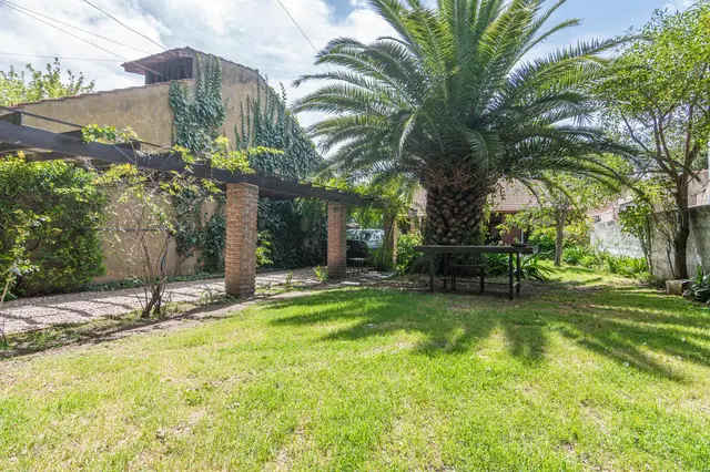 Casa de 4 ambientes en venta en BOSQUE ALEGRE