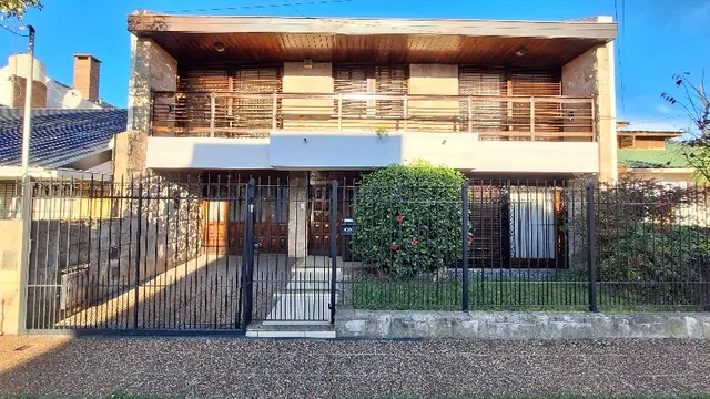 Casa de 4 ambientes en venta en SAN JOSE