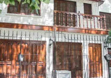 Casa de 6 ambientes en venta en PRIMERA JUNTA