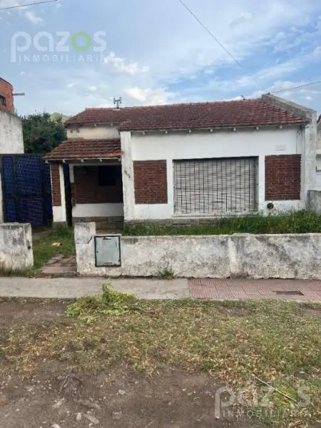 Casa de 2 ambientes en venta en LAS AVENIDAS