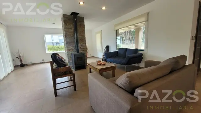 Casa de 3 ambientes en venta en Playa Chapadmalal