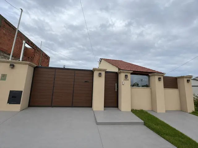 Casa de 5 ambientes en venta en FARO NORTE