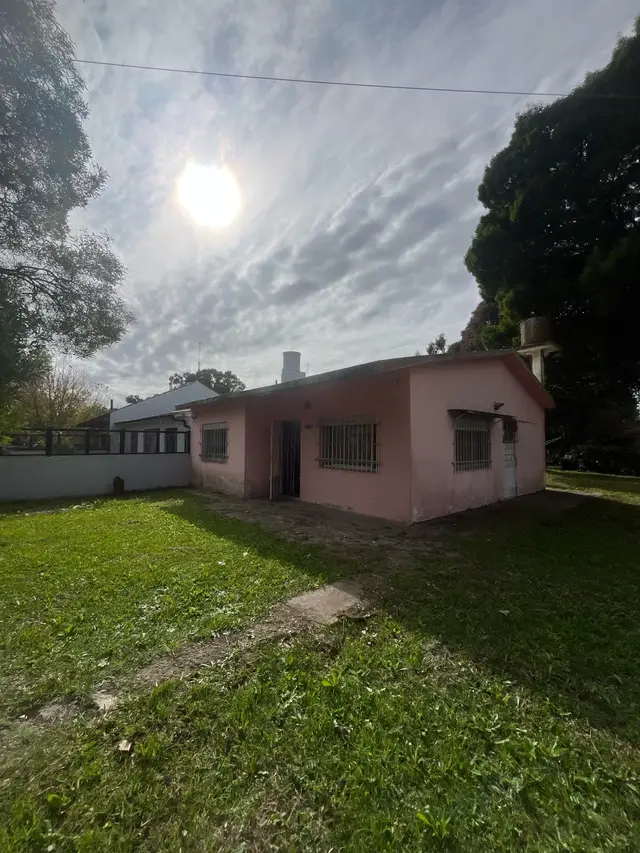 Casa de 2 ambientes en venta en PARQUE CAMET