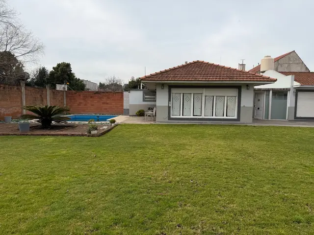 Casa de 3 ambientes en venta en LOS PINARES