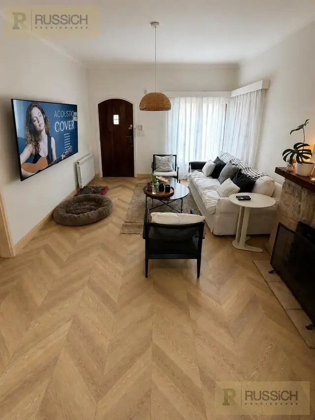 Casa de 4 ambientes en venta en PLAYA GRANDE