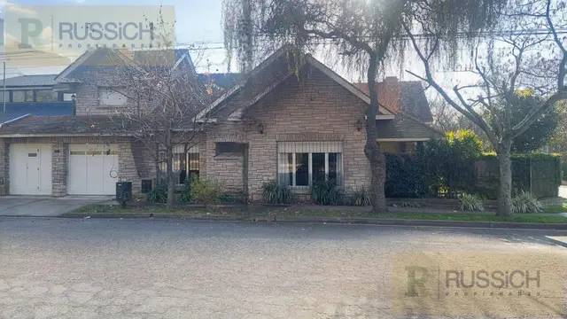 Casa de 3 ambientes en venta en DIVINO ROSTRO