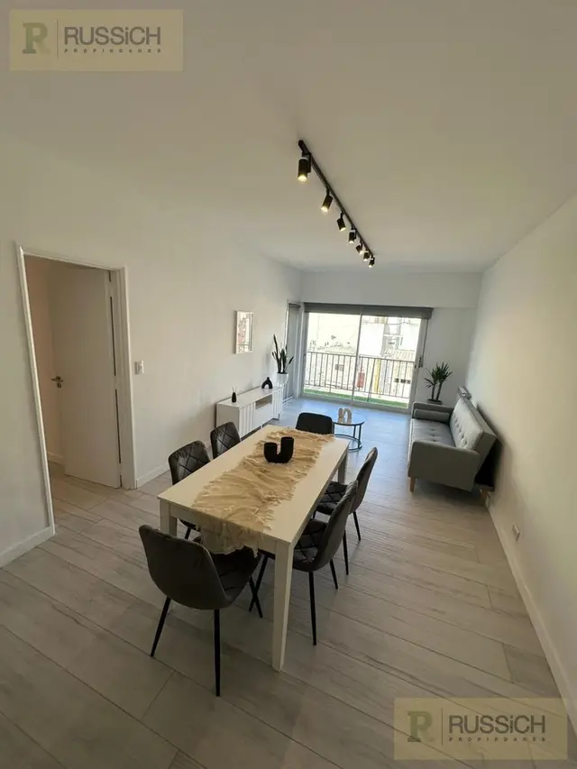 Departamento de 4 ambientes en venta en LOS ANDES