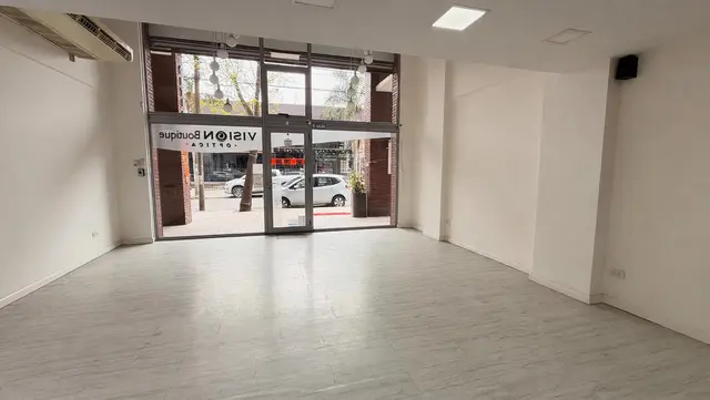 Local de 2 ambientes en alquiler en LOS TRONCOS