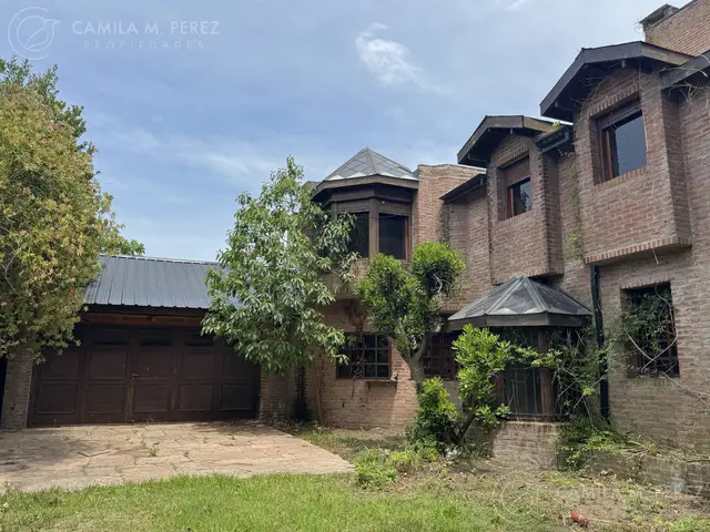 Casa de 4 ambientes en venta en PRIMERA JUNTA